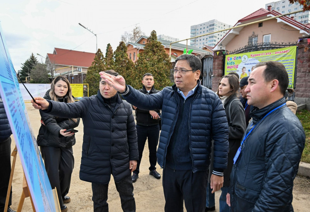 Алматының Әуезов ауданында 90%-ға тозған ескі инженерлік желілер жаңартылып жатыр