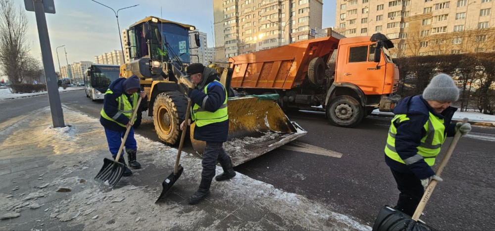 Коммуналдық қызметкер: Көше тазалығы - бәрімізге сын