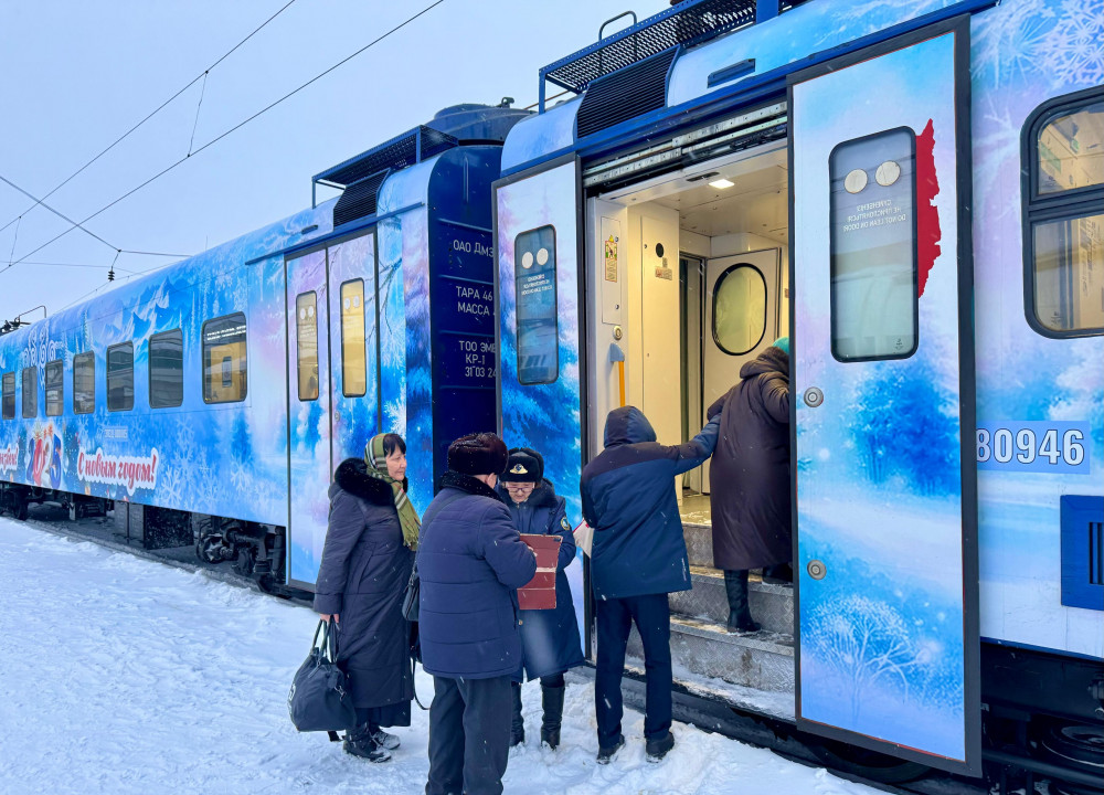 Елордадан Атбасар мен Көкшетау бағытында жаңа жылдық электропойыз жолға шықты