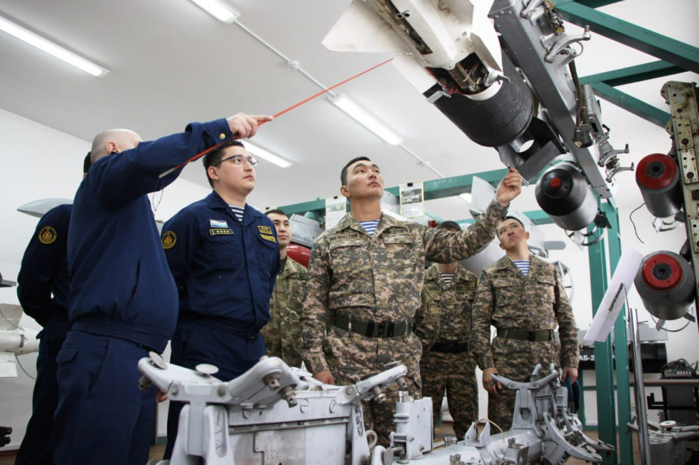 Еліміздің әскери жоғары оқу орындарының оқу жоспарына өзгерістер енгізілді