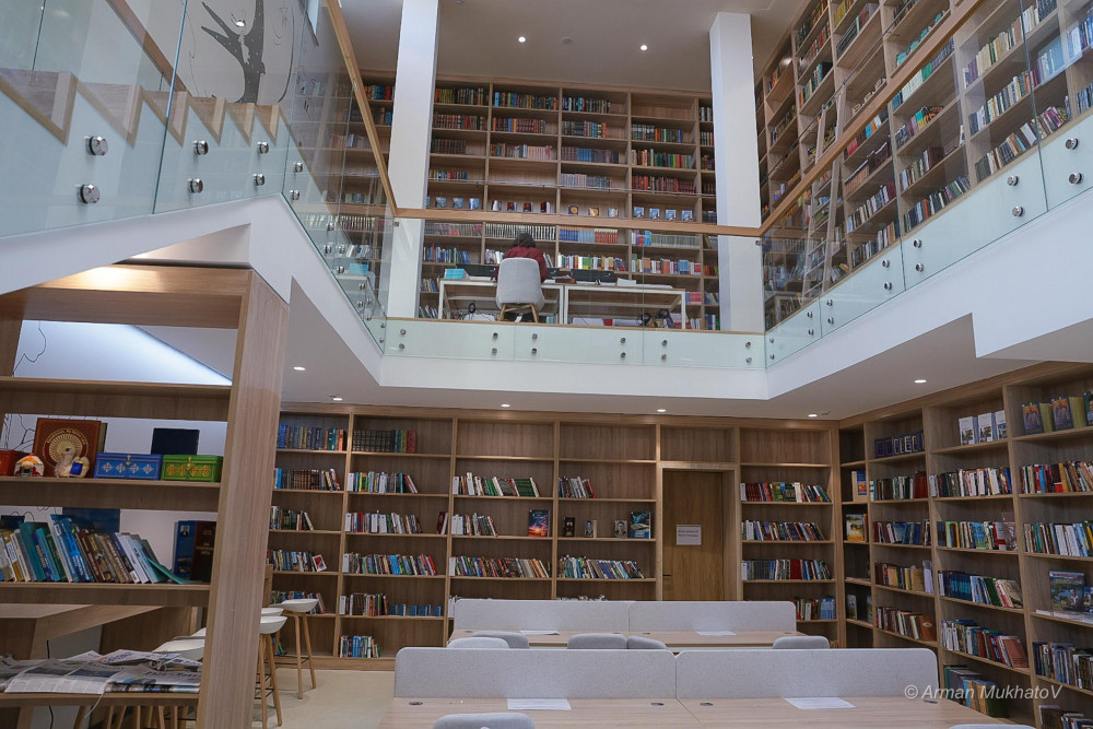 Еліміздегі Еуропа стиліндегі кітапхана қалай жұмыс істейді?