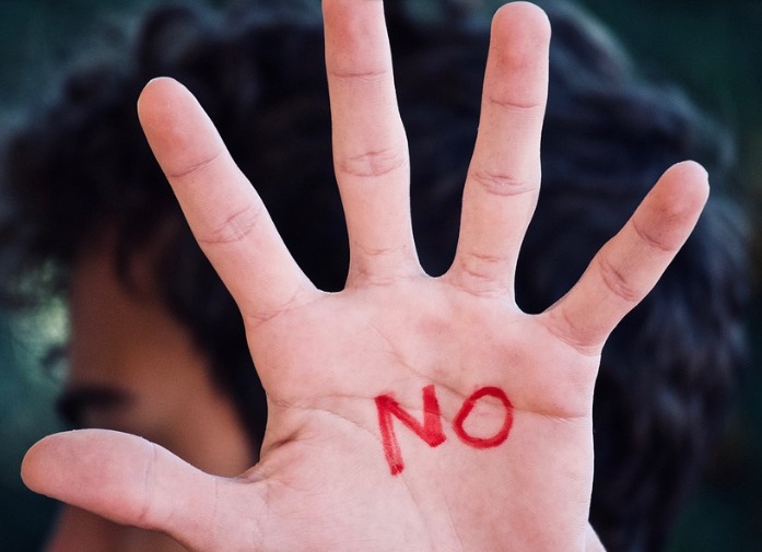 Әлемде: Австриядағы қасірет, Тунбергтің ұсталуы, мұнай нарығындағы дүрбелең