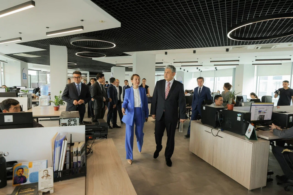 Ермек Көшербаев Qazcontent ұжымымен кездесті