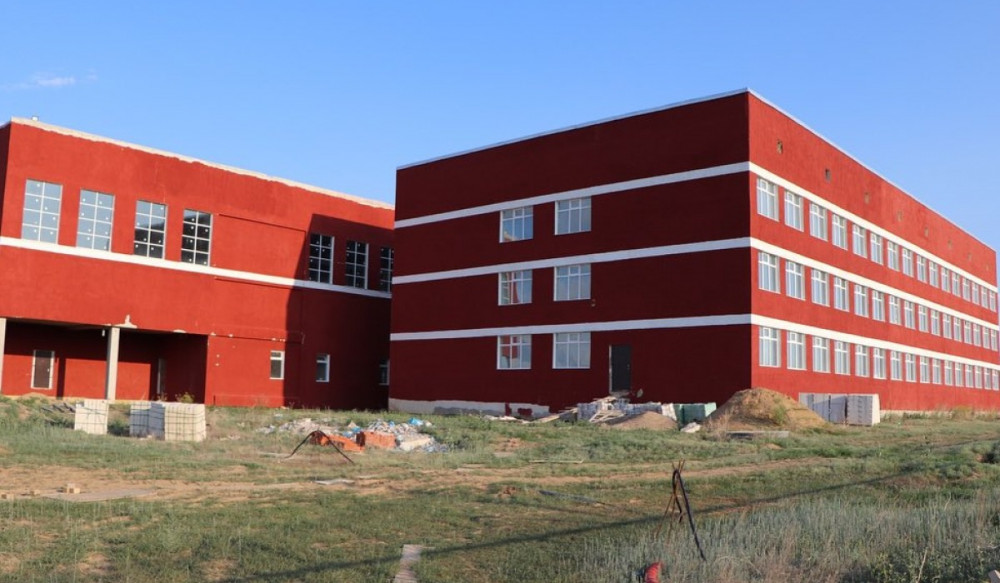 Ақтөбе әкімдігі 7 жылдан бері салынып бітпеген мектеп құрылысына неге нүкте қоймай отыр?