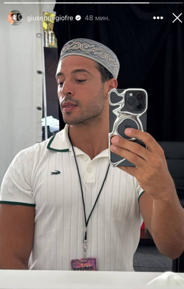 Джей Лоның командасы қазақтың ұлттық киімдерін киіп көрді