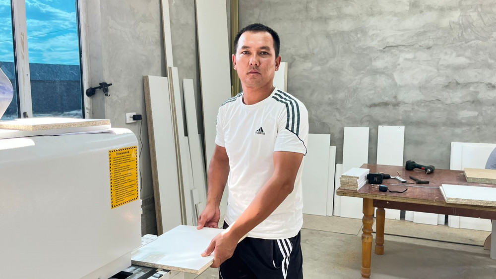 Аралдық жиһаз шебері жеңілдетілген несие алып, цехын дамытып жатыр