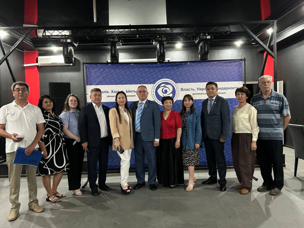 Қостанайда билік пен қоғам диалогы: жергілікті басқару мәселелері сөз болды