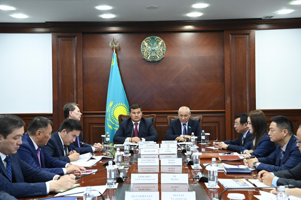 Депутаттар Қызылордадағы экологиялық мәселелерді бақылауға алды