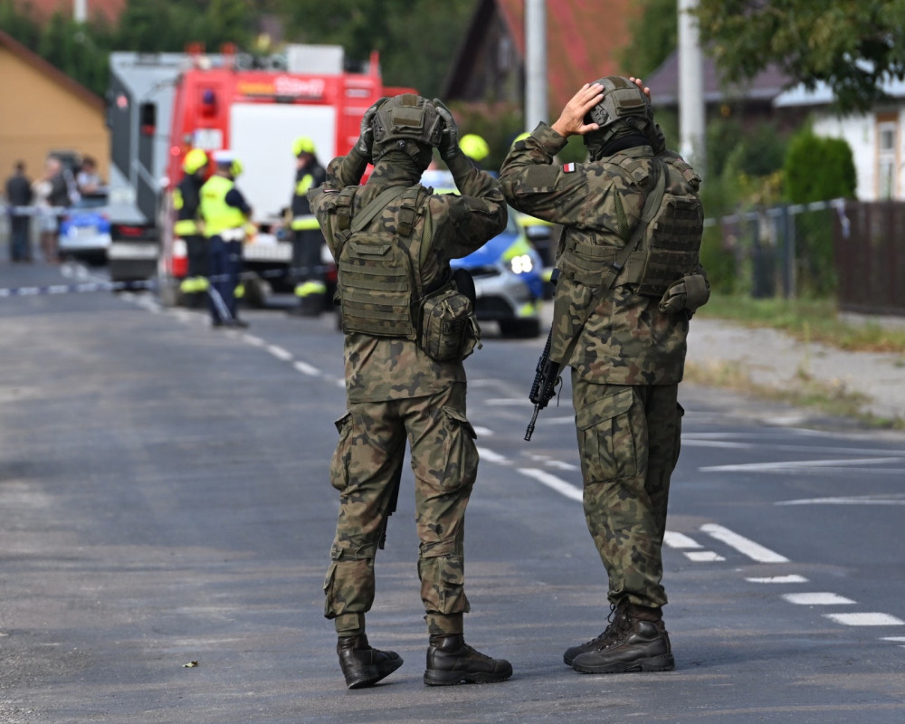 Әлемде: Польшадағы дрон дағдарысы, АҚШ-тағы саяси қастандық және Непалдағы қанды наразылықтар