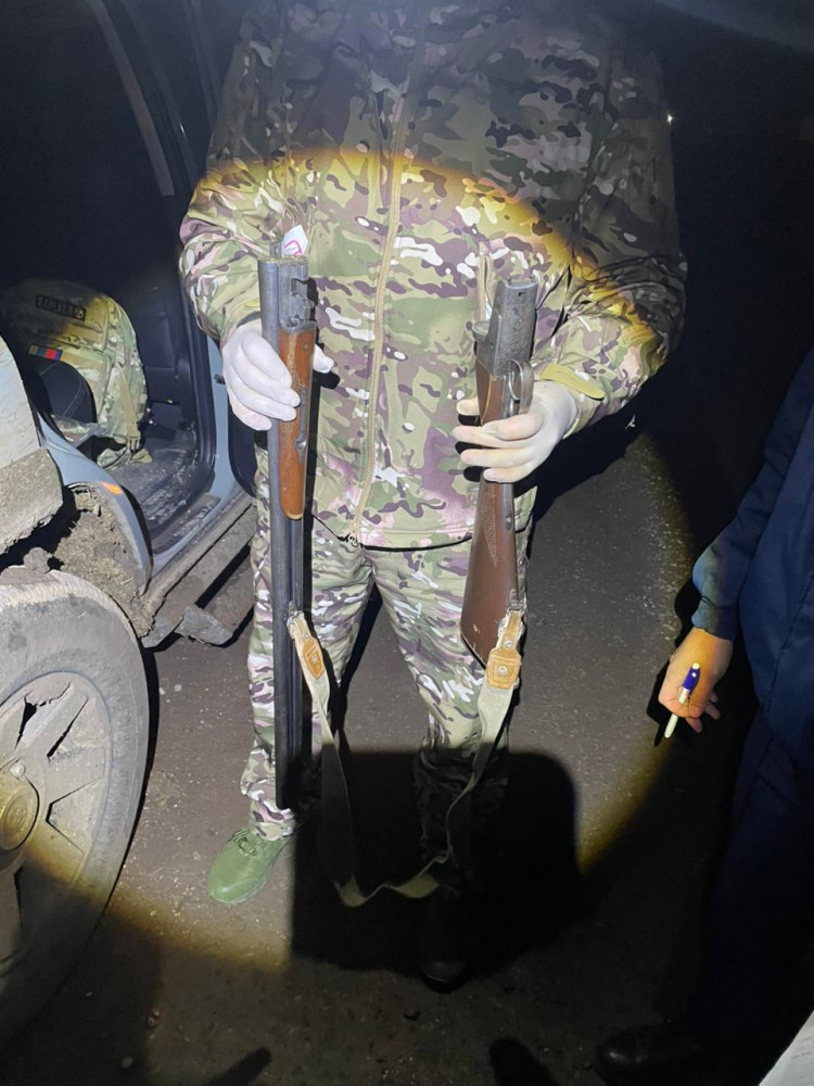 Қарағанды облысында браконьерлердің көлігінен бұғы мен киік еті табылды