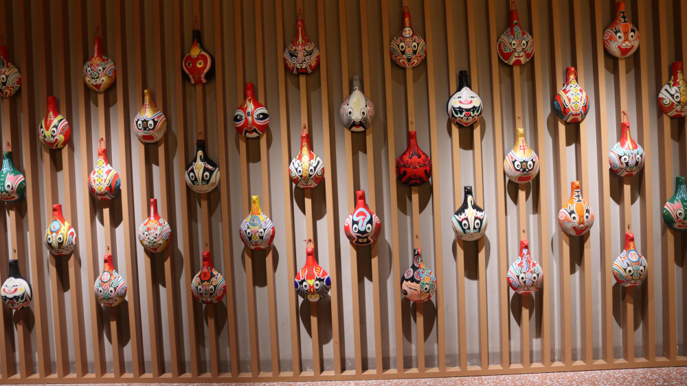 Қытайда 100 тонна шоколадтан тұратын музей көрсетілді. Көрмеде не бар?