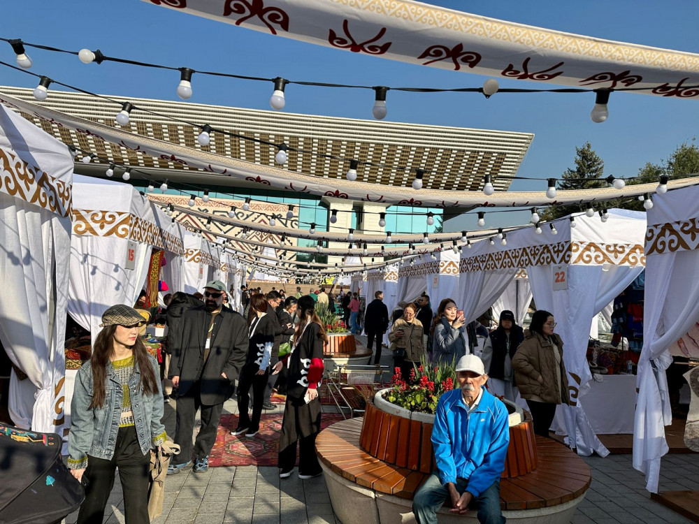 Алматыда жаңа рекорд орнатылды: 100 елдің қолөнершілері Алатау баурайында жиналды