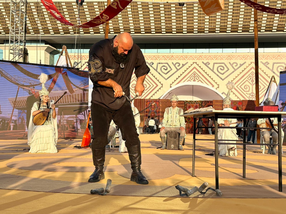 Алматыда жаңа рекорд орнатылды: 100 елдің қолөнершілері Алатау баурайында жиналды