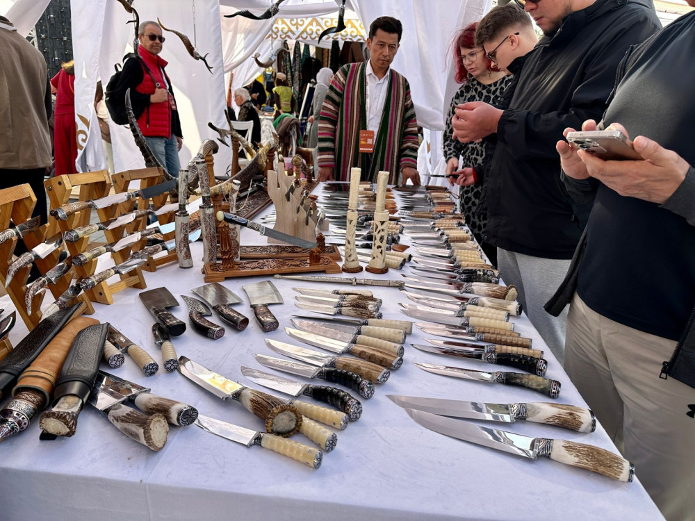 Алматыда жаңа рекорд орнатылды: 100 елдің қолөнершілері Алатау баурайында жиналды