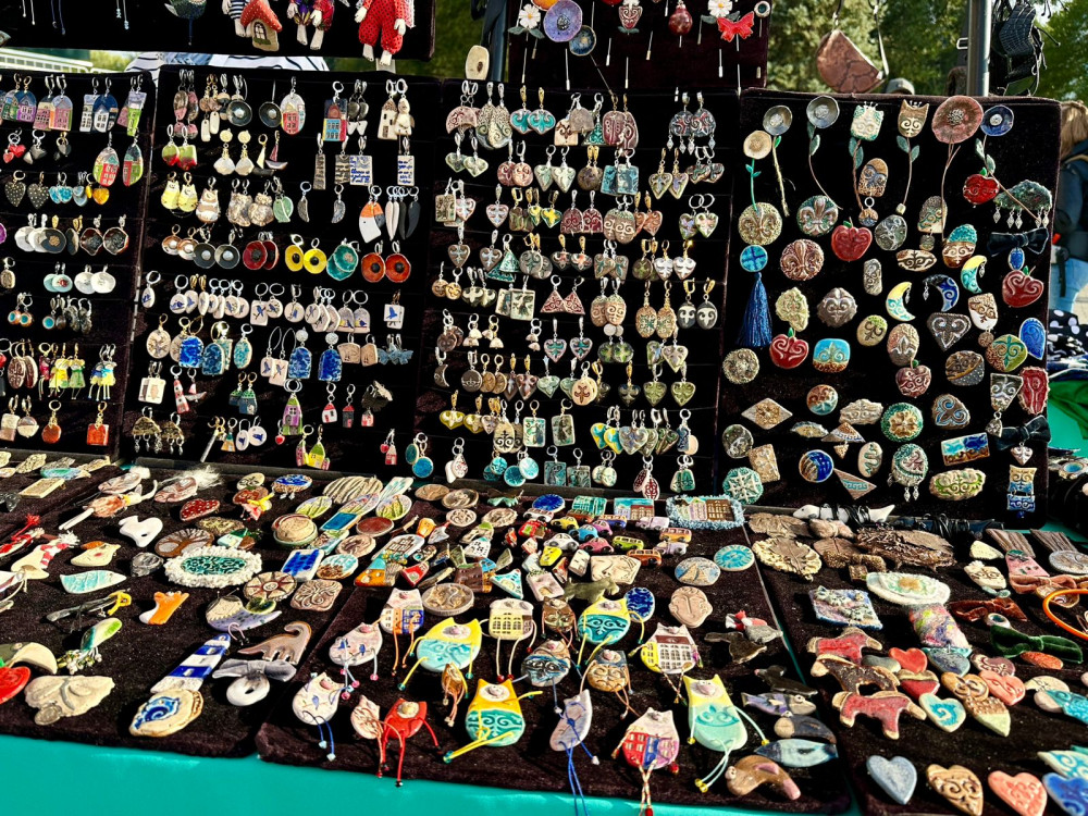 Алматыда жаңа рекорд орнатылды: 100 елдің қолөнершілері Алатау баурайында жиналды