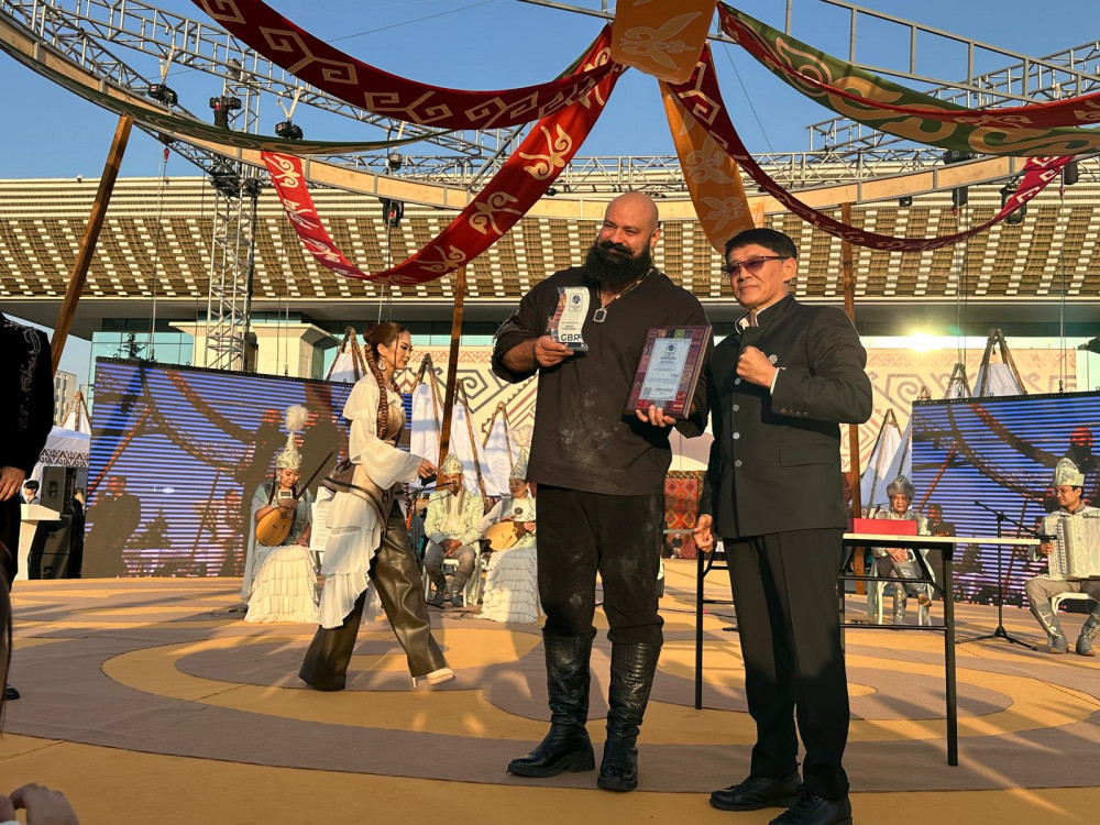 Алматыда жаңа рекорд орнатылды: 100 елдің қолөнершілері Алатау баурайында жиналды