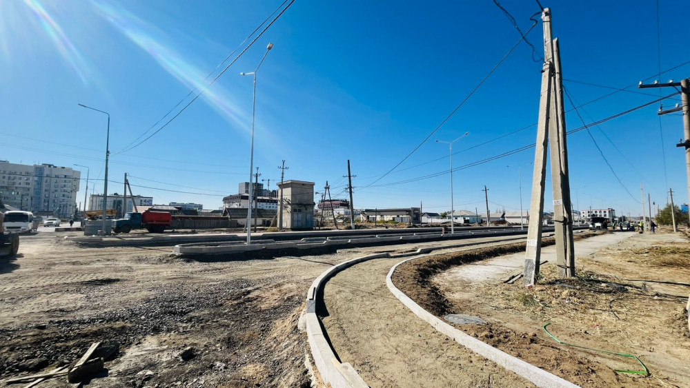 "Миллиардтар бөлінді, ал нәтиже жоқ": Атырау халқы жол сапасына наразы