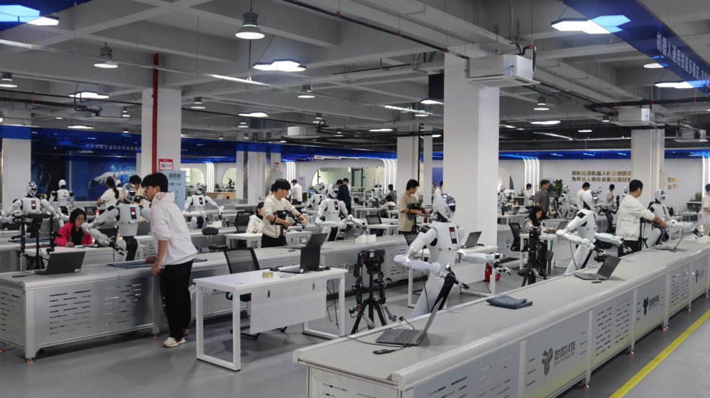 Қытай роботтарды қалай оқытады?