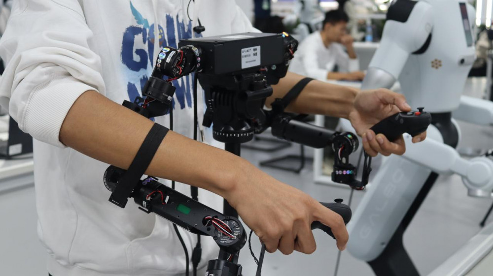 Қытай роботтарды қалай оқытады?