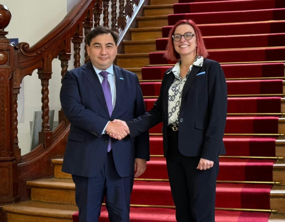 Қазақстан мен Франция шенеуніктерді даярлау жүйесін бірге жетілдіреді