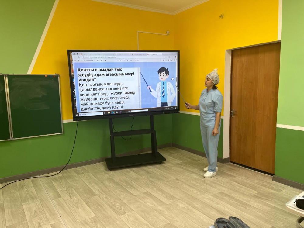 Ауыл медбикесі: Тұрғындардың аманатын арқалау — мәртебелі міндет