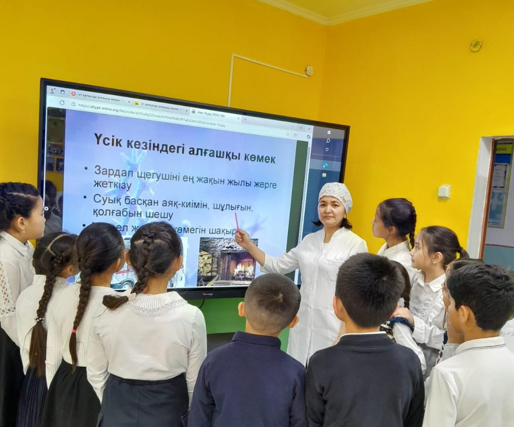 Ауыл медбикесі: Тұрғындардың аманатын арқалау — мәртебелі міндет