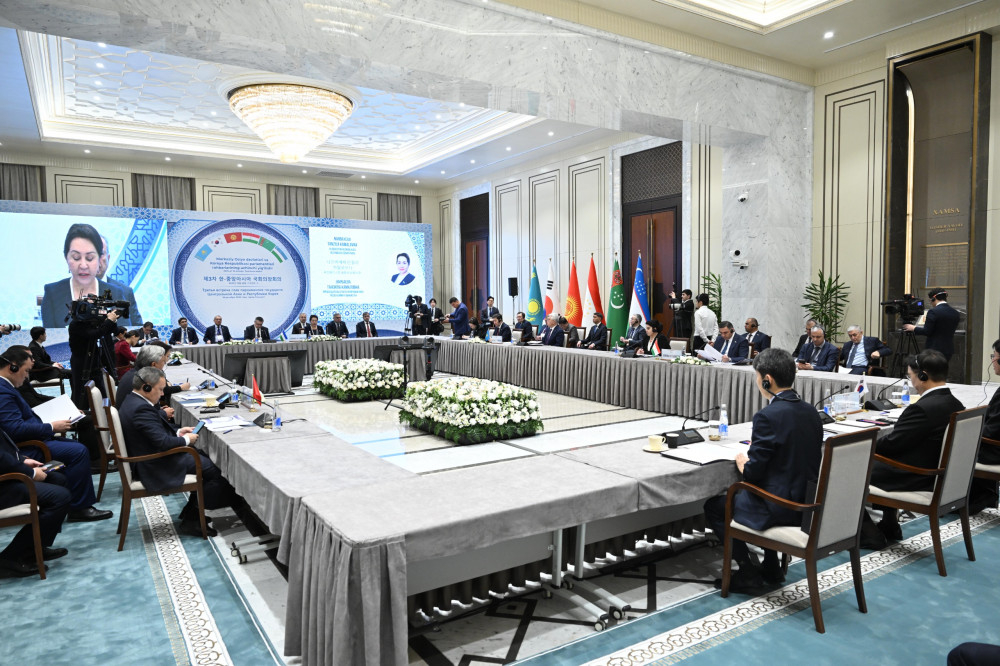 Орталық Азия елдері мен Корея парламенттері спикерлері ынтымақтасты  талқылады