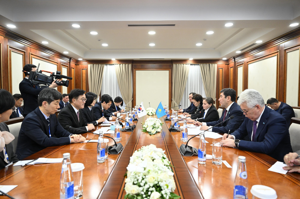 Орталық Азия елдері мен Корея парламенттері спикерлері ынтымақтасты  талқылады