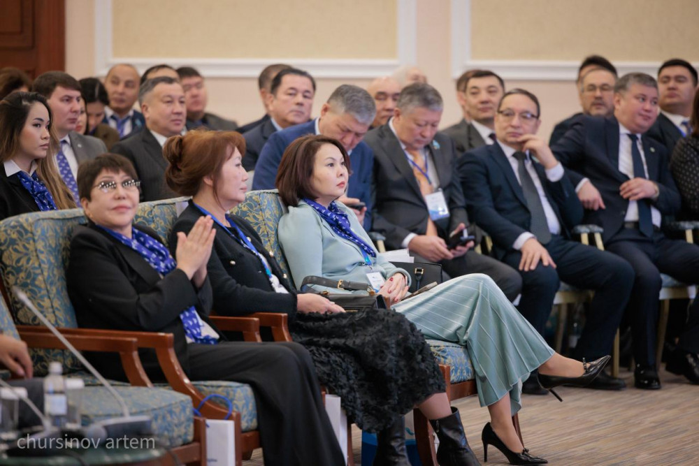 Астанада алғашқы "Ақ жол арулары" республикалық форумы өтіп жатыр