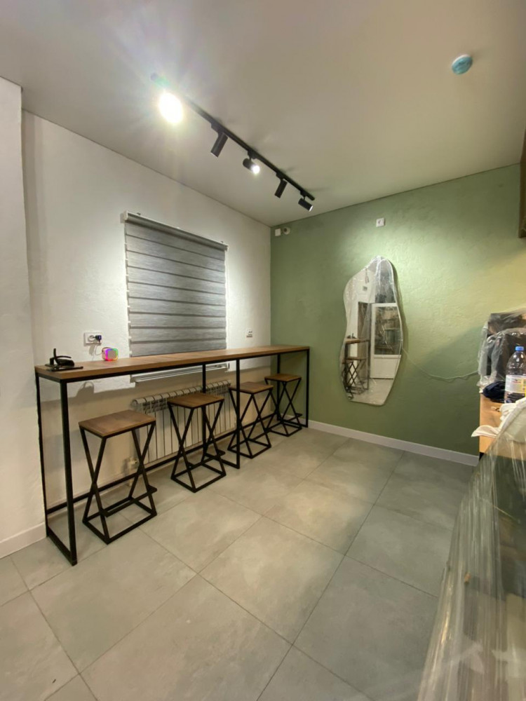 Желіде танылған бизнес: Мемлекеттік қызметтен кеткен жас қыз ауылда кофехана ашты