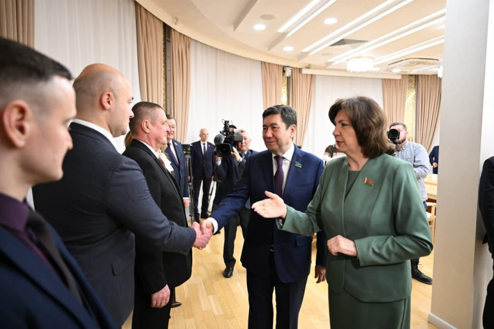 Қошанов Беларусь Парламентінің басшысымен келіссөз жүргізді