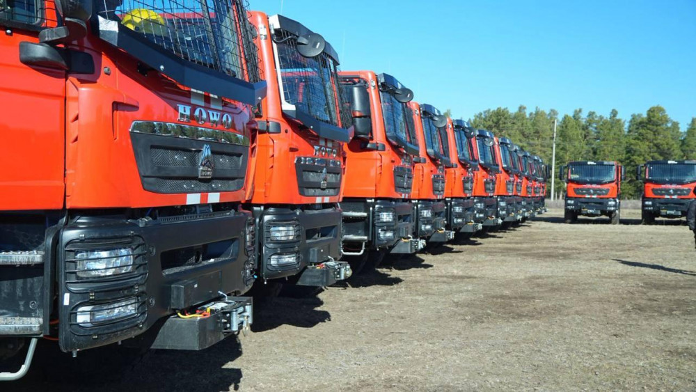 HD форматында лесбияндық жопаны жалауды қараңыз.