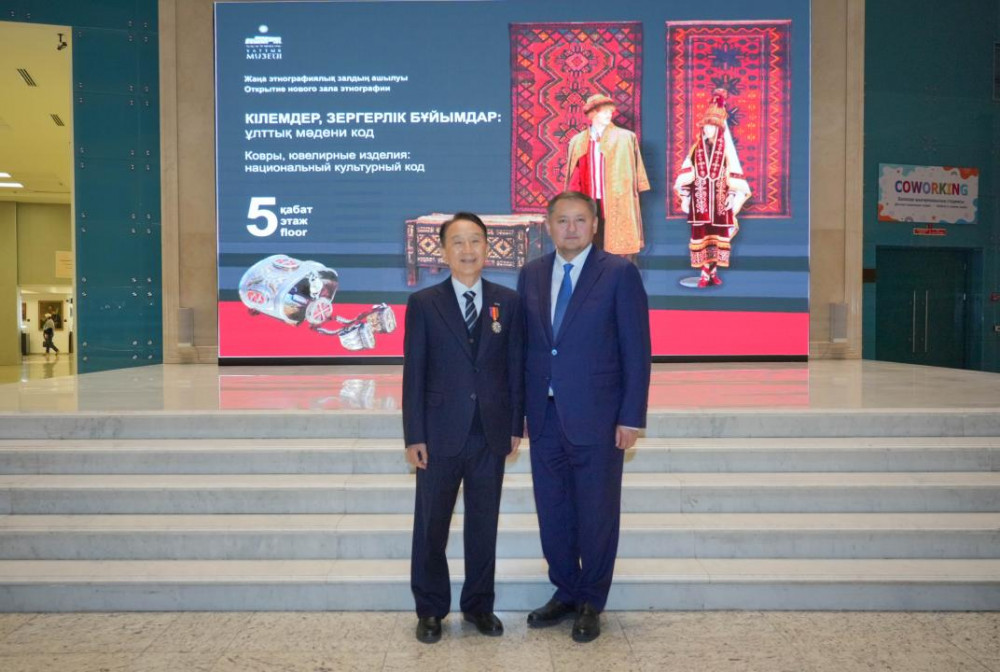 Президент Жарлығымен Ким Сонг Кёнг ІІ дәрежелі "Достық" орденімен марапатталды