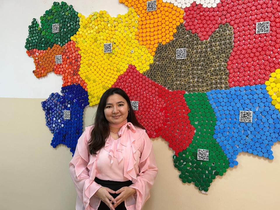 "Таза Қазақстан": астаналық оқушылар 7 мың қақпақтан ел картасын жасады