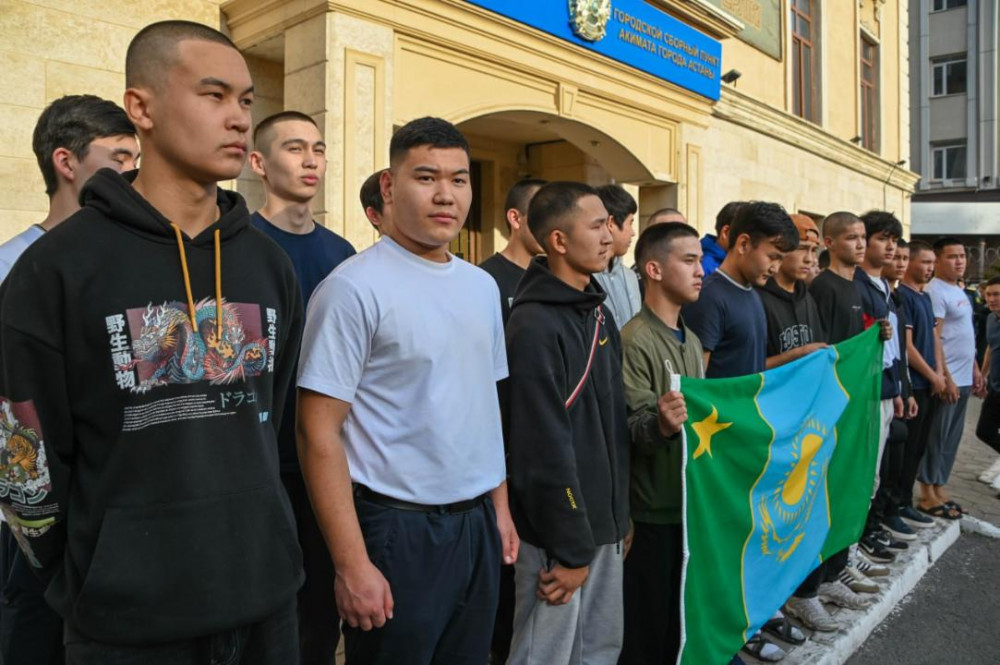 Әскерге шақырылған сарбаздардың алғашқы легі шекара қызметіне кетті