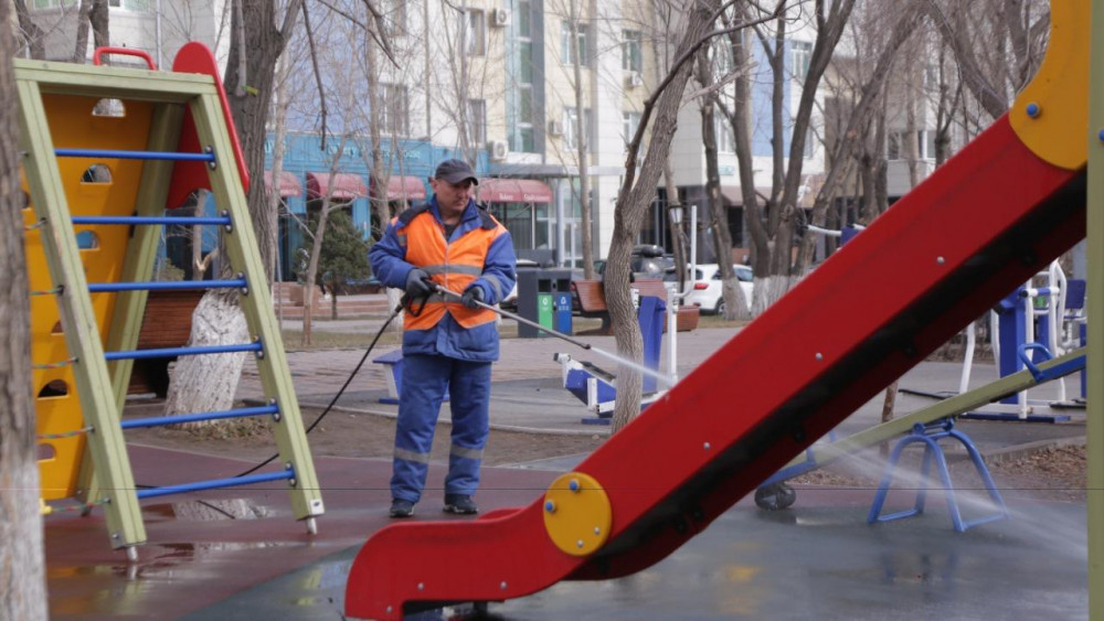 Елордада ауқымды санитарлық тазалау жұмысы жүріп жатыр