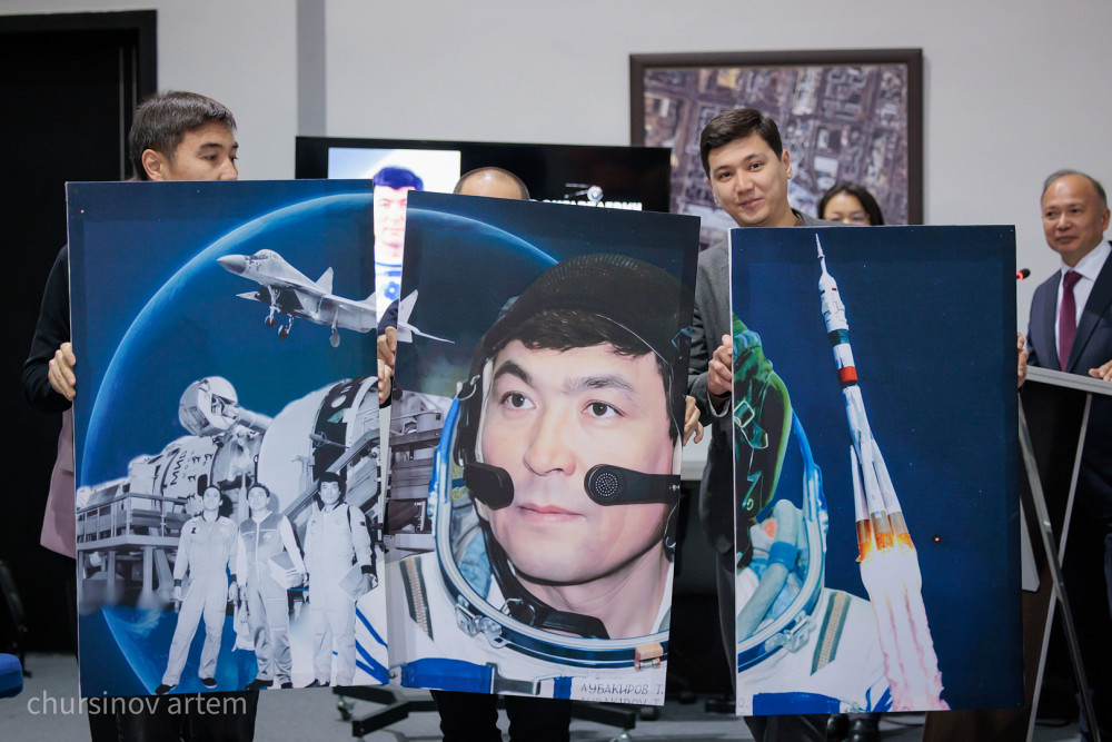 Қазақстандық үш қыз “ғарышқа” 10 күнге барып келді