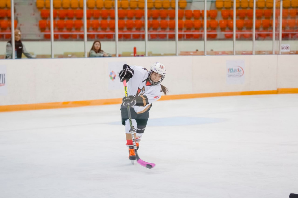 Астанада қыздар арасындағы шайбалы хоккейден ел чемпионаты өтті