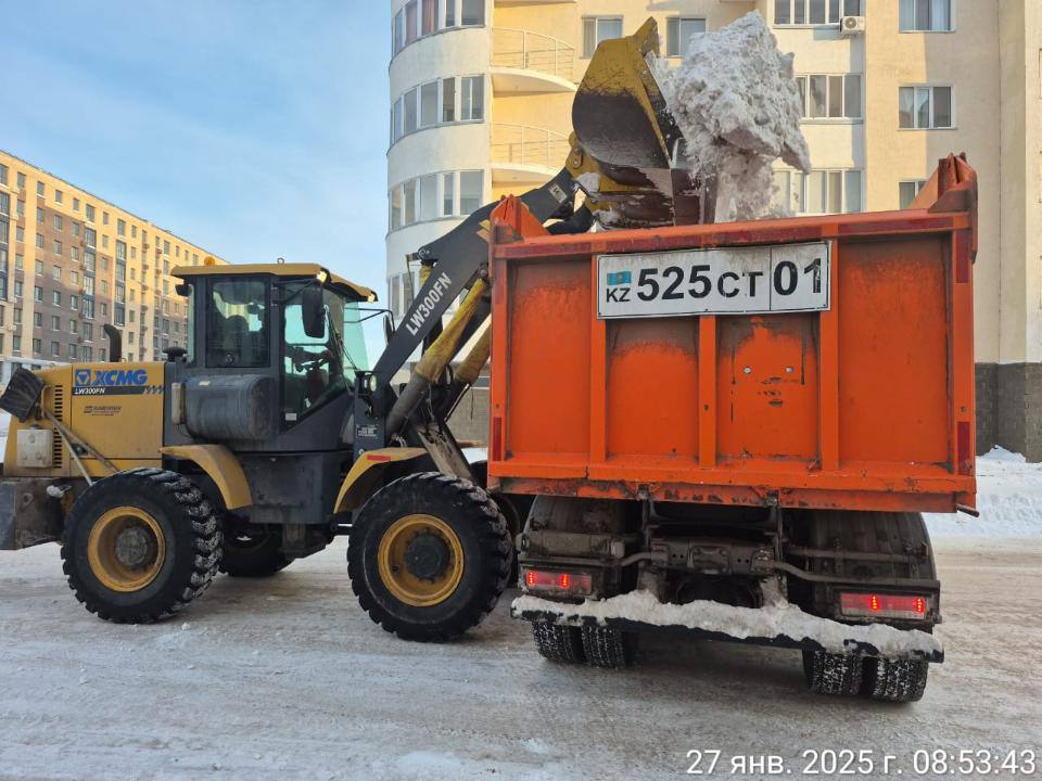 Астанадан бір түнде 48 мың текше метрден астам қар шығарылды