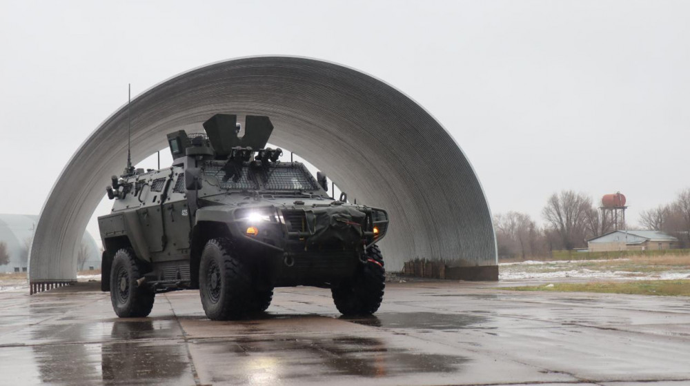 Қарулы күштерге биыл 100-ден астам жауынгерлік машина мен авиациялық техника қабылданды