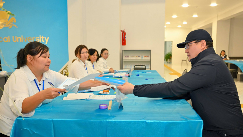 Алғашқы тікелей сайлау: Семей халқы өз әкімін таңдады