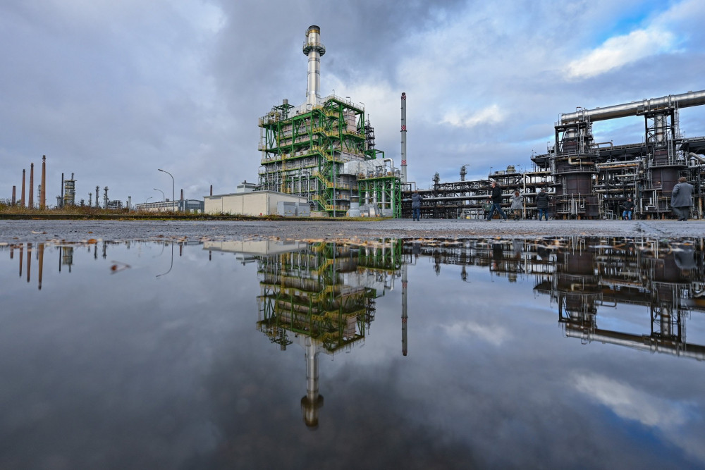 Әлемде: Тбилисидегі шабуыл, Ирандағы хиджаб еркіндігі және Еуропадағы ереуілдер