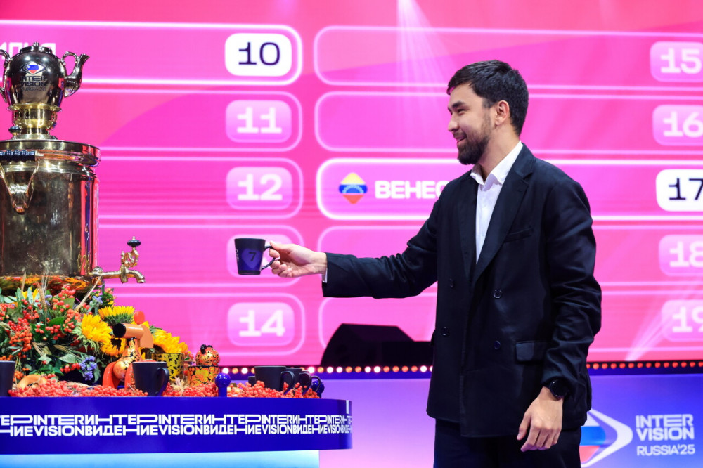 Әнші Иннаның бейнебаяндары