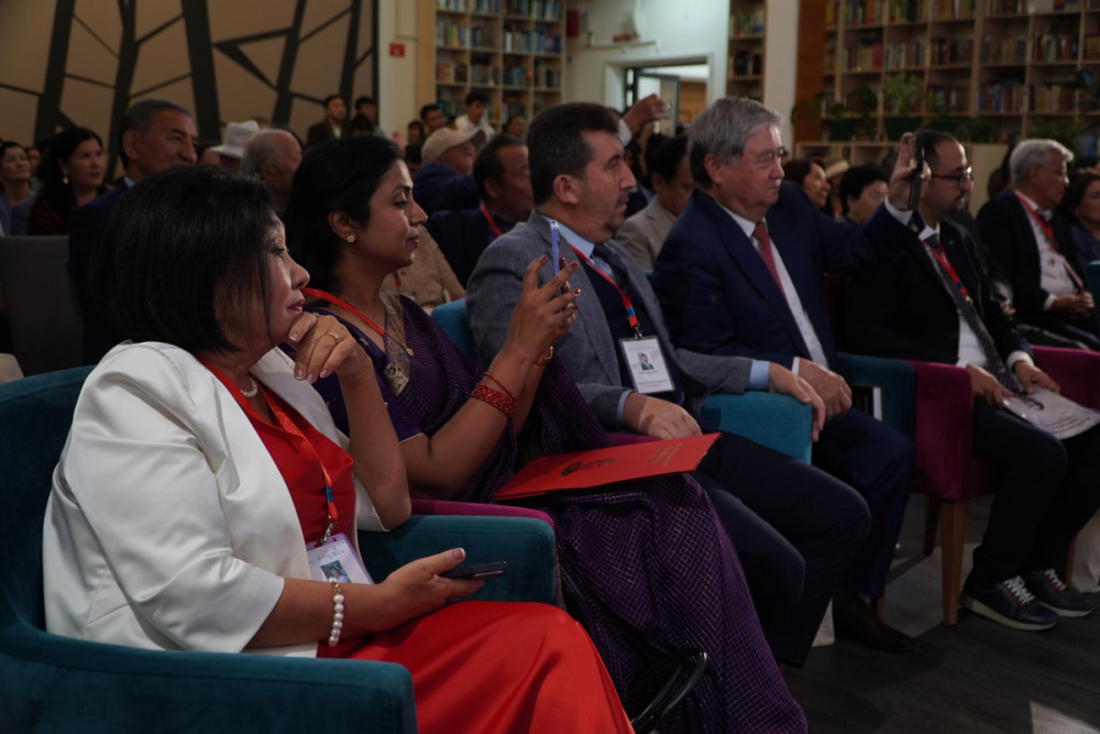 Фоторепортаж: Абай Құнанбайұлының 180 жылдығын тойлаудың жарқын сәттері