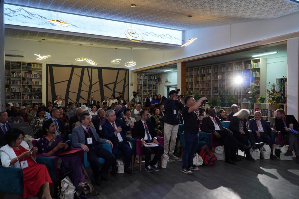 Фоторепортаж: Абай Құнанбайұлының 180 жылдығын тойлаудың жарқын сәттері