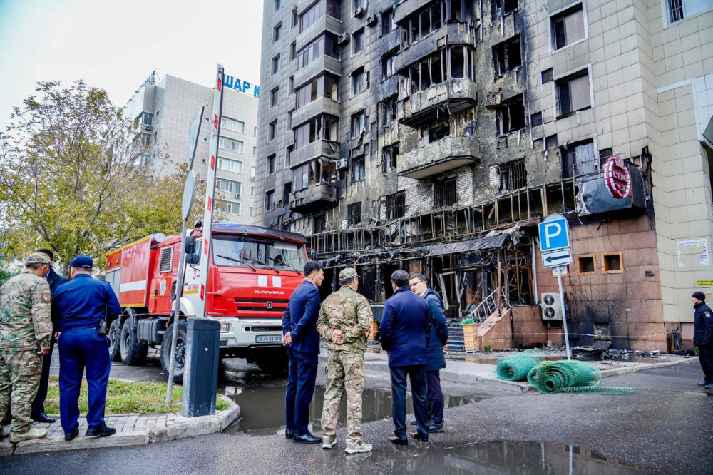 Астанадағы кафеде болған өрт: тұрғындар уақытша қонақүйлерге орналастырылады