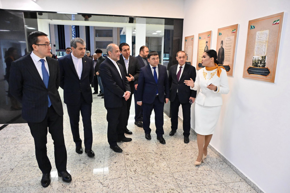 Қазақстанда алғаш рет Қазақ хандығы туралы парсы қолжазбалары таныстырылды