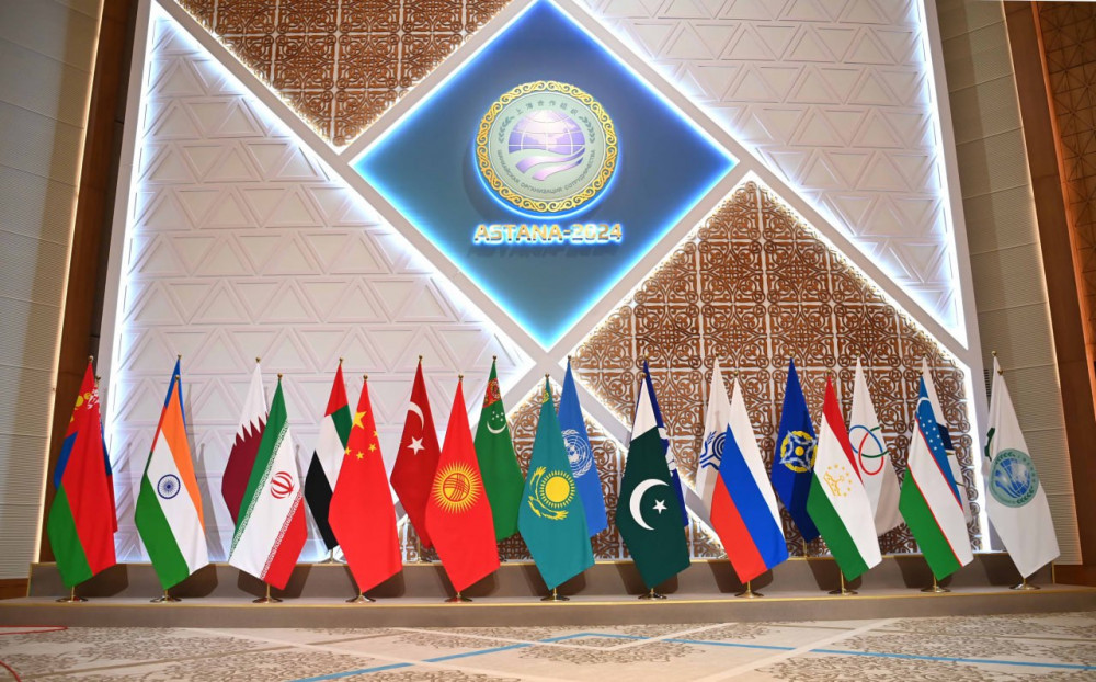 ШЫҰ саммиті: Тоқаев делегацияларды қарсы алып жатыр