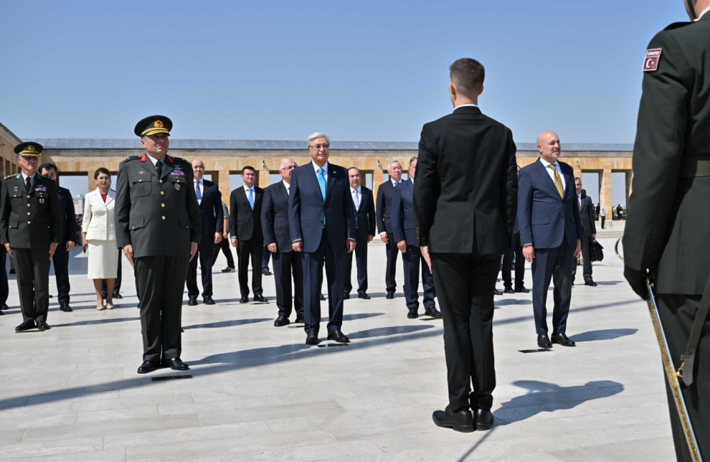 Президент Тоқаев Ататүрік кесенесіне зиярат етті