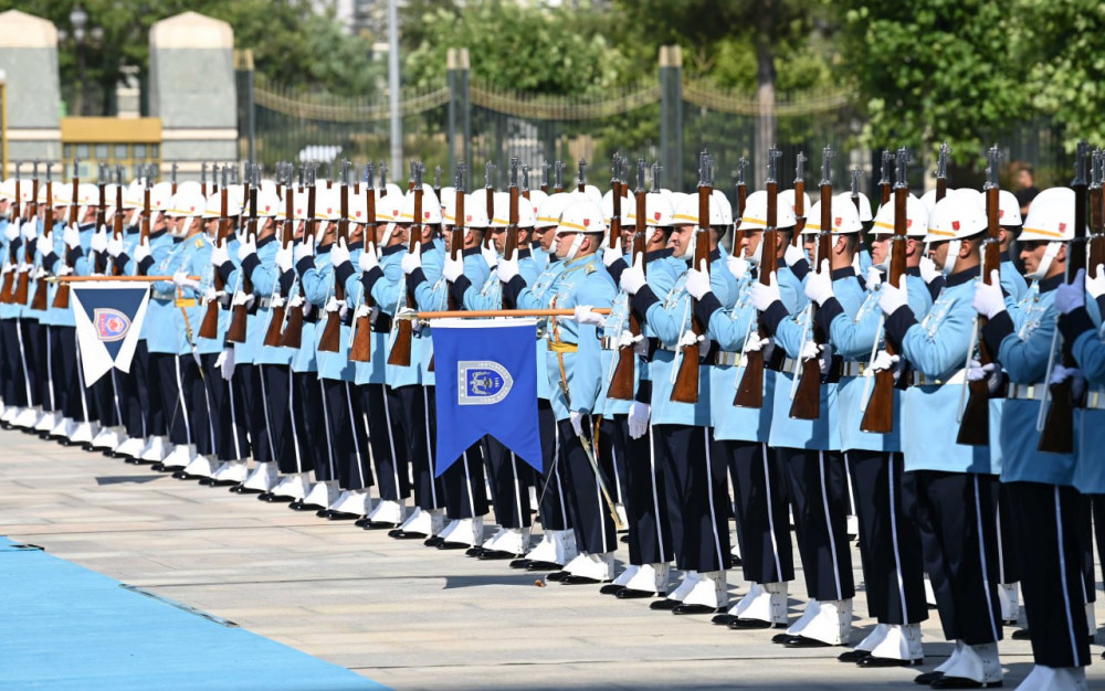 Қасым-Жомарт Тоқаевты Анкарадағы президент сарайында салтанатты қарсы алды